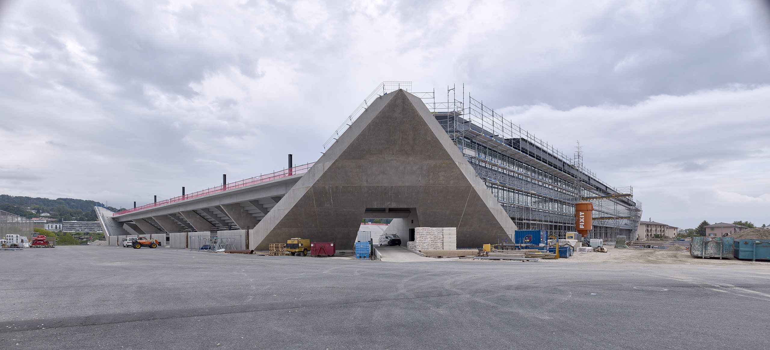 Stade de la Tuilière, Lausanne